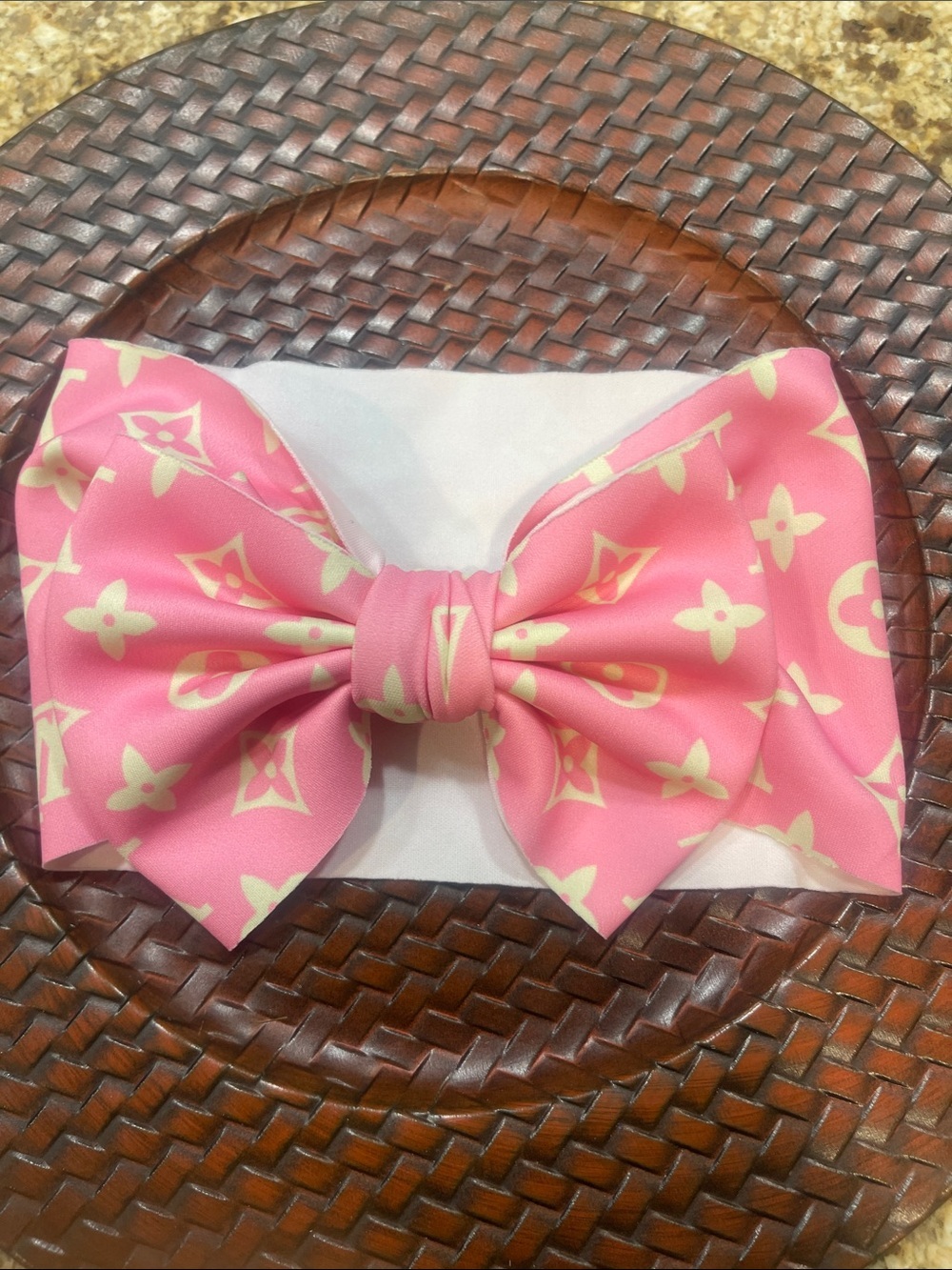 Pink Monogram-Pattern Kids Bow Hair Accessory - Picture 3 of 4